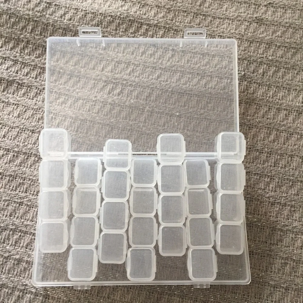 New 28 Slots Storage Box - Picture 2 of 4